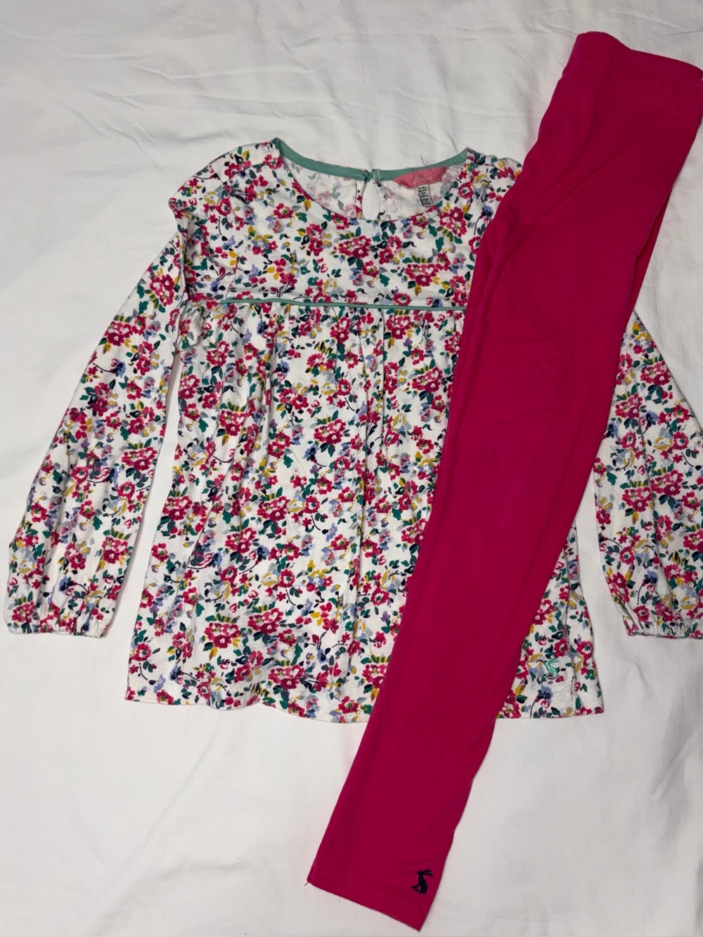 Joules floral top with pink bottoms sz 9-10 years EUC smoke free home